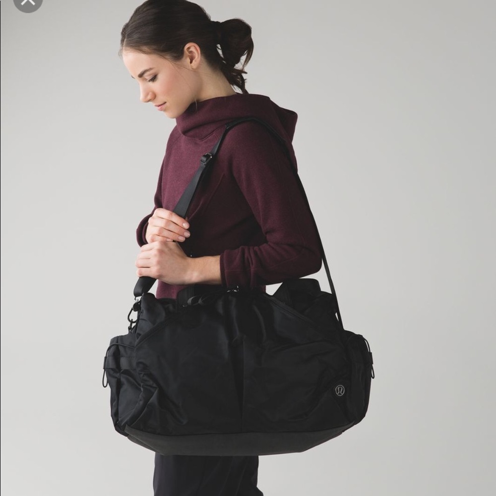Lululemon Extra Mile Duffel Bag